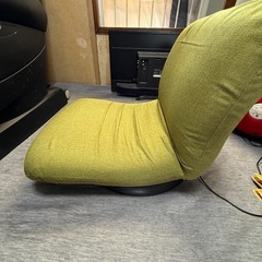 座椅子お譲りします（回転式・使用感あり） の画像