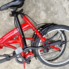折りたたみ自転車の画像