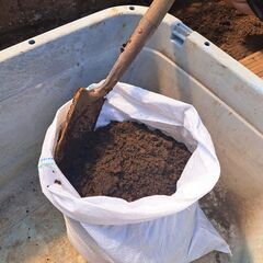 庭土の土嚢 30袋 お譲りします（1袋約20kg）※園芸不適　③_250624の画像