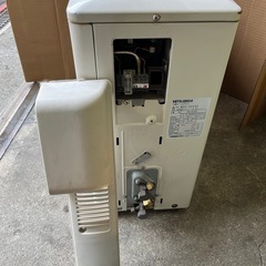 商談中❗️
家庭用エアコン８畳用中古の画像