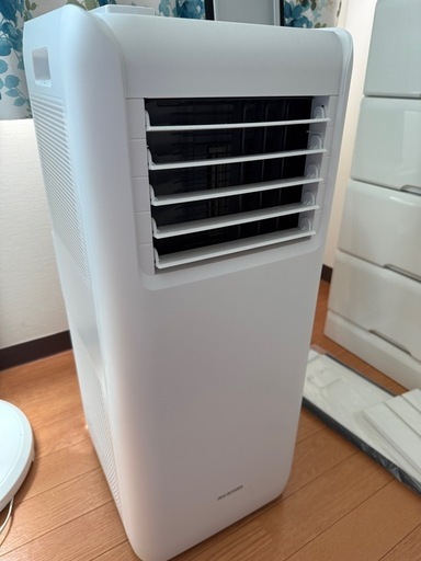 アイリスオーヤマ　ポータブルクーラー　2022年製　ベランダ窓用ロング窓パネル付き