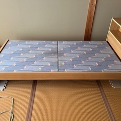 シングルベッドフレーム