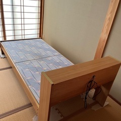シングルベッドフレームの画像