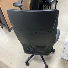 I2506-482 オフィスチェア ブラック 中古の画像