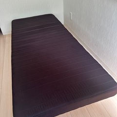 ベッド　セミシングルサイズ