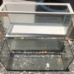 ガラス水槽GEX 3台
     の画像