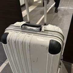 キャリーバッグの画像