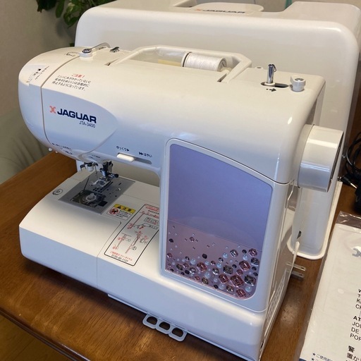 ジャガー(新品同様)コンピューターミシン