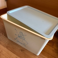 収納ボックスの画像