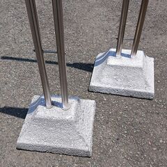 🔴山口市、物干し台1組￥3300🔴台はコンクリート製🔴美品の画像