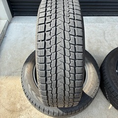 スタッドレス 225/60-18 アルファード などにの画像