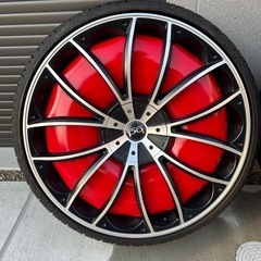 ブラックダイヤモンド　SPDER 24インチ　10J pcd114.3  オフセット+35 ダストカバー付き　タイヤホイールセットの画像