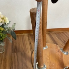 無印良品丸型無垢材スツールの画像