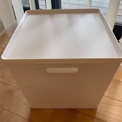 【美品】DCM 収納ボックス（フタ付き） の画像