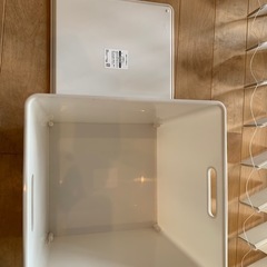 【美品】DCM 収納ボックス（フタ付き） の画像
