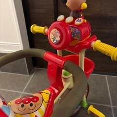 アンパンマン三輪車の画像