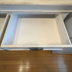 シャビーシック　アンティーク　キャビネットの画像