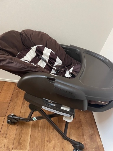 お決まり致しました【電動】combi コンビ ハイローチェア   ネムリラ