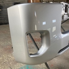 200系 ハイエース フロントバンパー 1E7 シルバー 標準ボディー用の画像