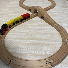 木製レール　電車　　子ども部屋照明の画像