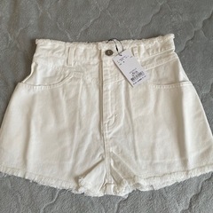 定価¥8000MEZELFショートパンツ