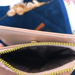 短い財布の画像