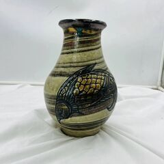 【‼️✨大幅値下げ✨‼️】沖縄やちむん🏺 金城敏男 ✨壺 魚紋 ✨伝統工芸品 🌟手描き陶器 花瓶❗️の画像
