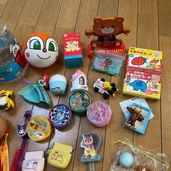 【中古・無料】おままごとセットなどおもちゃの画像