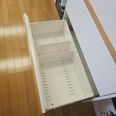 鍵付きキャビネットの画像