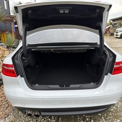 愛知発★H28年式 ジャガーXE2.0d ディーゼルターボ 低燃費の画像