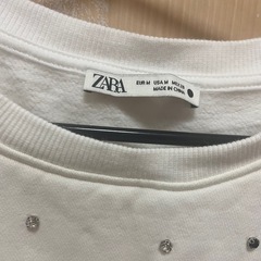 zara ビジュースウェットトップスの画像