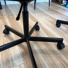 【無料‼️21日まで】IKEA TOBERGET トーベルゲット 椅子2脚の画像