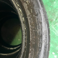 タイヤ　4本セット　225/50r18　の画像