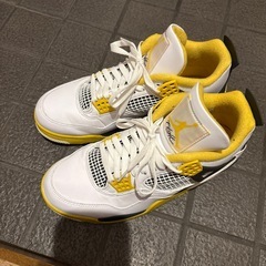 Nike Women's Air Jordan 4 Retro "Vivid Sulfur" ナイキ ウィメンズ エアジョーダン4 レトロ "ヴィヴィッドサルファー"最終の画像