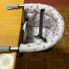 テーブルチェアーの画像