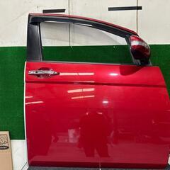 ☆TOYOTA☆トヨタ アイシス フロントドア 右