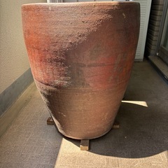 植木鉢　大き目の陶器