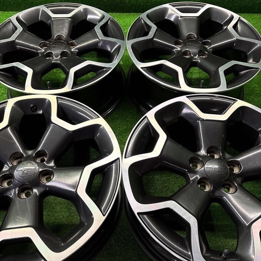 比較的綺麗　スバル純正　17×7J +48 5H PCD100 ハブ55 17インチ　5穴　レガシィ　インプレッサ XV S50306043
