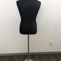 ☆トルソー マネキン ディスプレイ 男性 アパレル 洋裁 腕無 ブラック 黒メンズ 軽量 洋裁 店舗什器 ハンドメイド 現状渡し 中古品(NF250619)Zi-2056の画像