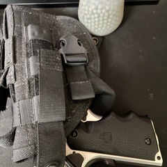 ガスガン(ホルダー付き)、エアーガンの画像
