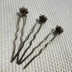 【美品】パールとクリスタルのヘアピン3本セットの画像
