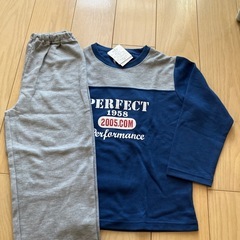 新品140ルームウェアセット