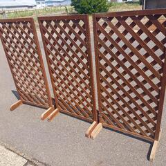 ラティス　ガーデニング　足付き