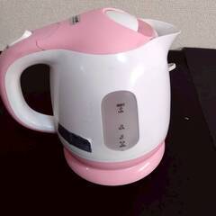 電気ケトル　ピンク　1ℓ 【j302】の画像