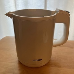 21年製タイガー蒸気レス電気ケトルの画像