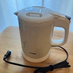 21年製タイガー蒸気レス電気ケトルの画像
