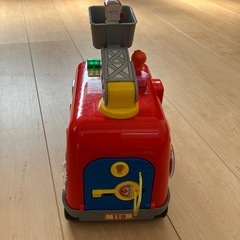 アンパンマン消防車の画像