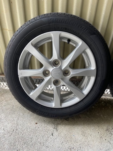 ダイハツ純正ホイール&タイヤ