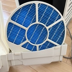 シャープ加湿空気清浄機 ＫＣ－Ａ５０Ｗ 2013年製の画像