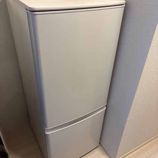 冷蔵庫 ホワイト MR-P15H-W [幅48cm /146L /2ドア /右開